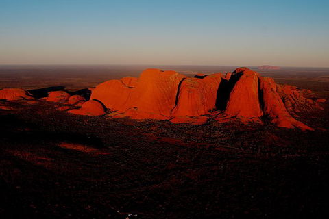 Uluru & Resort Postcard Flight - Surfers Paradise Gold Coast 1