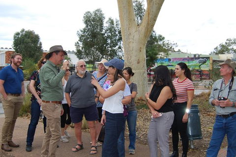 Alice Springs Walking Tours - Surfers Paradise Gold Coast 1