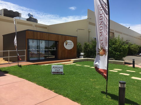 Almondco Almond Hut - Surfers Paradise Gold Coast 0
