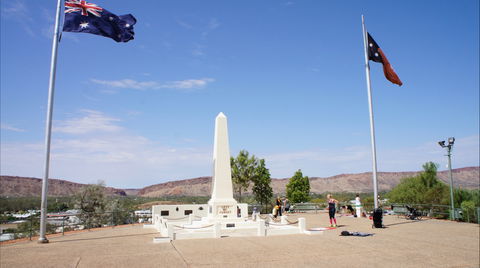 Anzac Hill Memorial - Surfers Paradise Gold Coast 0