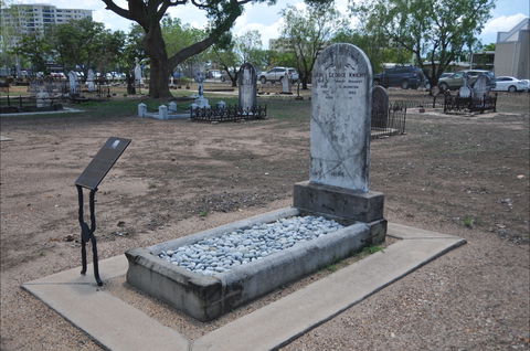 Palmerston Cemetery - Surfers Paradise Gold Coast 1