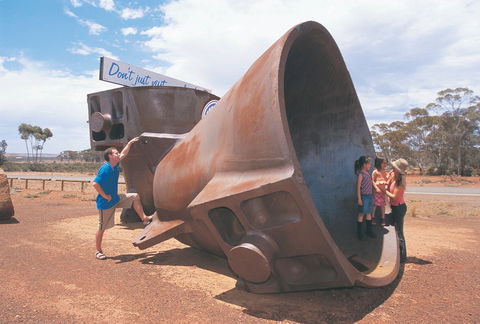 WMC Resource Nickel Pots - Surfers Paradise Gold Coast 0
