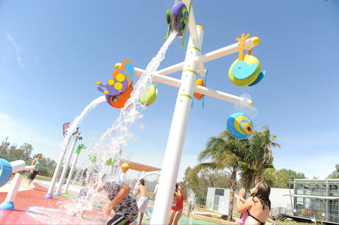 Aquamoves Lakeside Shepparton - Surfers Paradise Gold Coast 2
