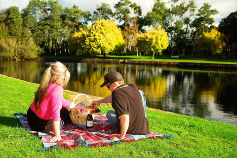 Bells Parade Reserve - Surfers Paradise Gold Coast 2