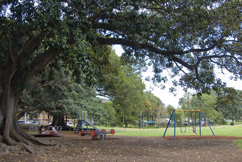 Glebe Foreshore Walk - Surfers Paradise Gold Coast 2