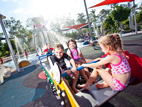 Robelle Domain - Surfers Paradise Gold Coast 2