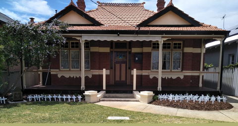 ANZAC Cottage - Surfers Paradise Gold Coast 0