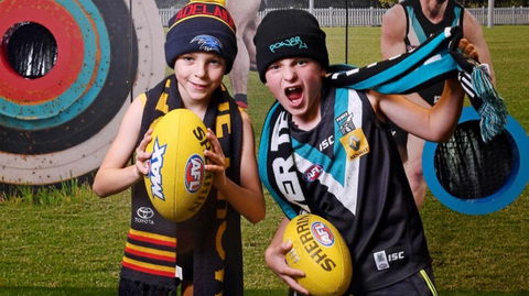 AFL Max Adelaide - Surfers Paradise Gold Coast 0