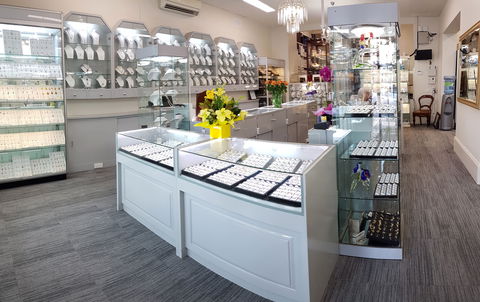 Alexa's Treasures - Surfers Paradise Gold Coast 0