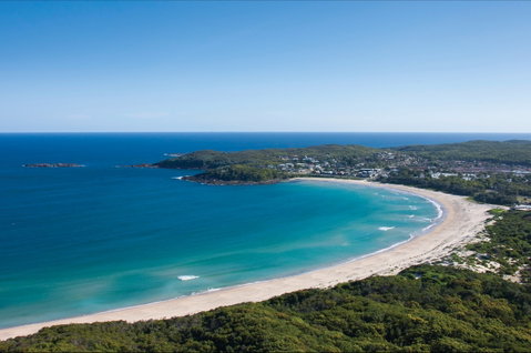 Fingal Bay Beach - Surfers Paradise Gold Coast 0