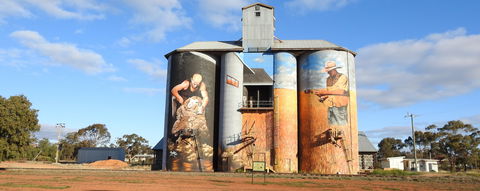 Riverina Outdoor Art Trail - Surfers Paradise Gold Coast 0
