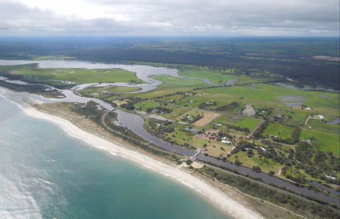 Vasse-Wonnerup Estuary - Surfers Paradise Gold Coast 0