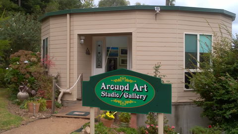 Around Art Studio/Gallery - Surfers Paradise Gold Coast 0