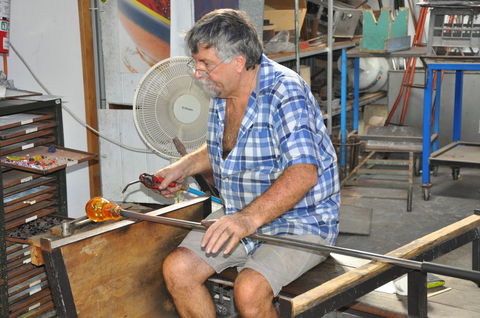 Eamonn Vereker Glass Studio And Gallery - Surfers Paradise Gold Coast 0