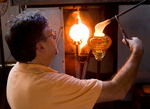 Eamonn Vereker Glass Studio And Gallery - Surfers Paradise Gold Coast 1