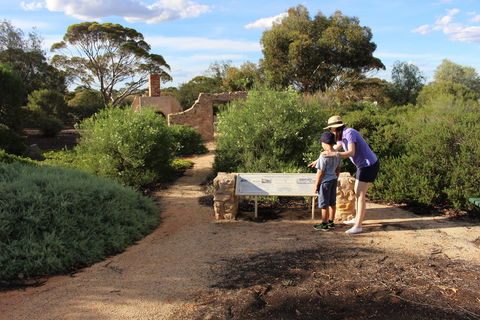 Loxton Community Conservation & Heritage Park - Surfers Paradise Gold Coast 0