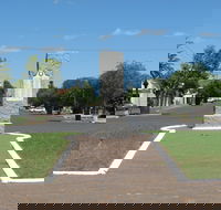 War Memorial and Heroes Avenue Roma - Surfers Paradise Gold Coast