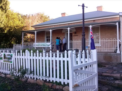 Mill Cottage Museum - Surfers Paradise Gold Coast 0