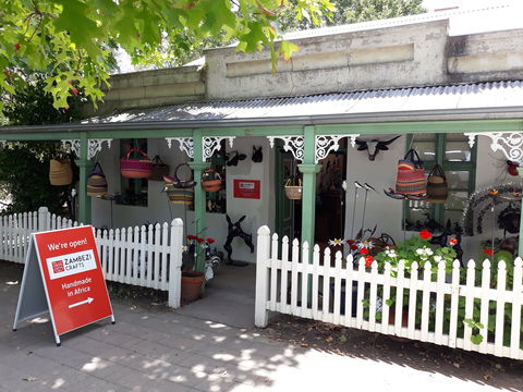 Zambezi Crafts - Surfers Paradise Gold Coast 0