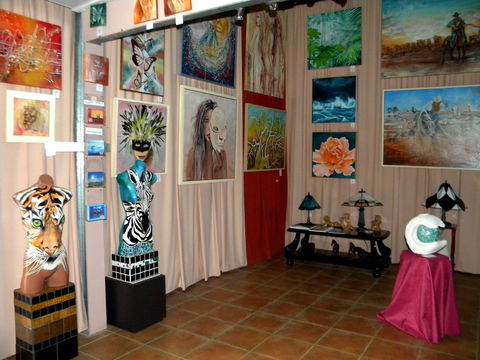 Alpha31 Art Gallery And Sculpture Garden - Surfers Paradise Gold Coast 2