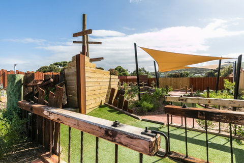 Great Ocean Road Mini Golf - Surfers Paradise Gold Coast 0