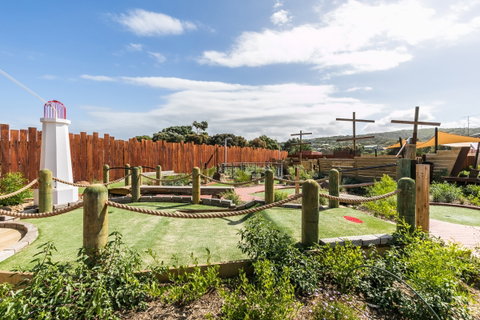 Great Ocean Road Mini Golf - Surfers Paradise Gold Coast 1