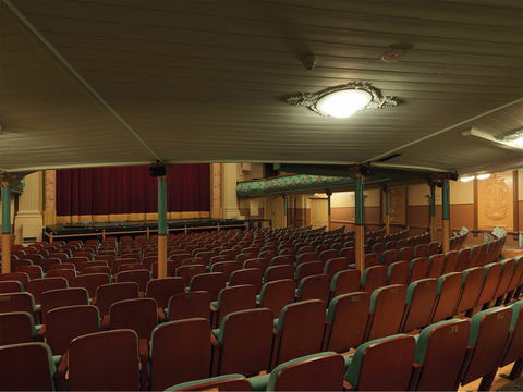 Her Majesty's Theatre Ballarat - Surfers Paradise Gold Coast 1