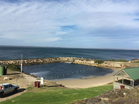 Kingscote Tidal Pool - Surfers Paradise Gold Coast 0