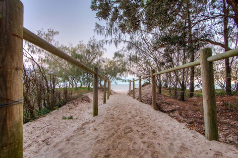 Red Beach - Surfers Paradise Gold Coast 1