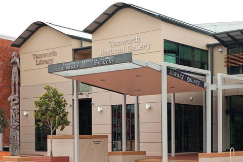 Tamworth Regional Gallery - Surfers Paradise Gold Coast 0