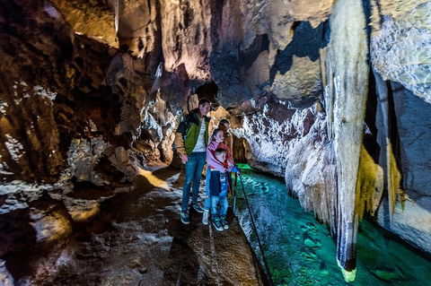 Jenolan Caves: Imperial Cave Tour - Surfers Paradise Gold Coast 2
