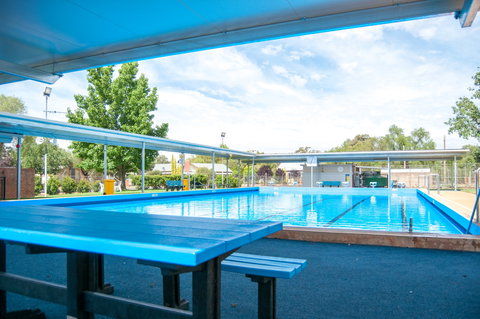 Barellan Swimming Pool - Surfers Paradise Gold Coast 0