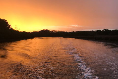 Jervis Bay Sunset River 2-Hour Cruise - Surfers Paradise Gold Coast 2