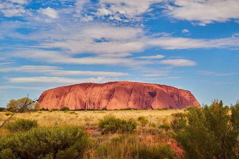 Explore Uluru: 7 Hours Guide Tour At Sunrise With Light Breakfast - Surfers Paradise Gold Coast 1