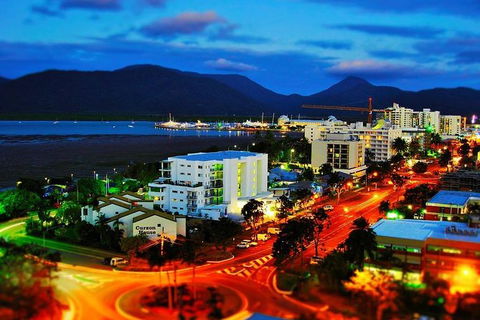 Airport Transfer - Cairns City To Airport - Surfers Paradise Gold Coast 1