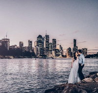 Private Photo Session with a Local Photographer in Brisbane - Surfers Paradise Gold Coast