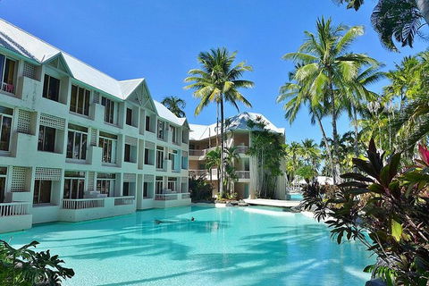 Airport Transfer - Cairns Airport To Port Douglas - Surfers Paradise Gold Coast 4