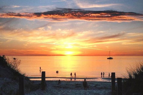 Adelaide Twilight Coast Sightseeing Cruise From Glenelg - Surfers Paradise Gold Coast 1