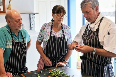 Cook Like A Pro In Taroona - Surfers Paradise Gold Coast 7