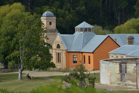 Colonial Tasmania Small Group Tour - Surfers Paradise Gold Coast 0