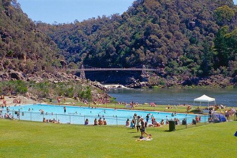 Launceston Wine & Sightseeing Tours - Surfers Paradise Gold Coast 1