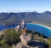 4-Day Fabulous Tasmania Tour Wineglass Bay Port Arthur Devils  Bruny Island - Surfers Paradise Gold Coast