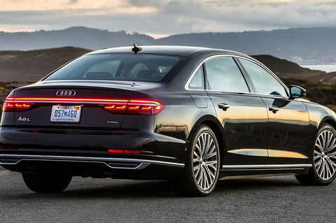 Audi A8 Chauffeur Car Melbourne Airport To CBD - Surfers Paradise Gold Coast 6