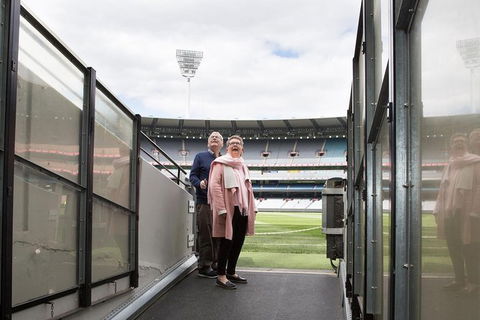Ultimate Sports Lovers Bus Tour Of Melbourne - Surfers Paradise Gold Coast 11