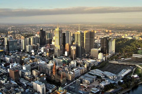 Arrival Private Transfer Melbourne Airport MEL To Melbourne City By Sedan Car - Surfers Paradise Gold Coast 3