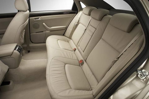 Arrival Private Transfer Melbourne Airport MEL To Melbourne City By Sedan Car - Surfers Paradise Gold Coast 2