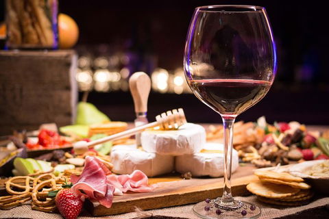 Full-Day Gourmet Wine Tour With Pick Up And Lunch - Surfers Paradise Gold Coast 0