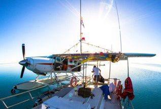 Air Whitsunday Seaplanes - Surfers Paradise Gold Coast 1