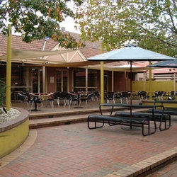 Deer Park Hotel - Surfers Paradise Gold Coast 3