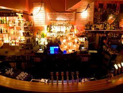 Crown And Sceptre Hotel - Surfers Paradise Gold Coast 1